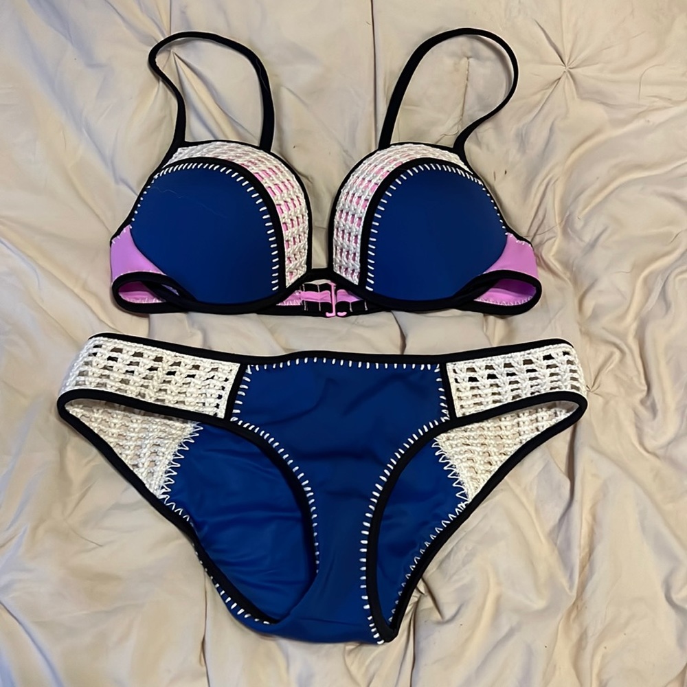 Victoria’s Secret bikini